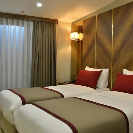 Celine Taxim 3* Istambul