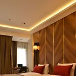 Celine Taxim 3*