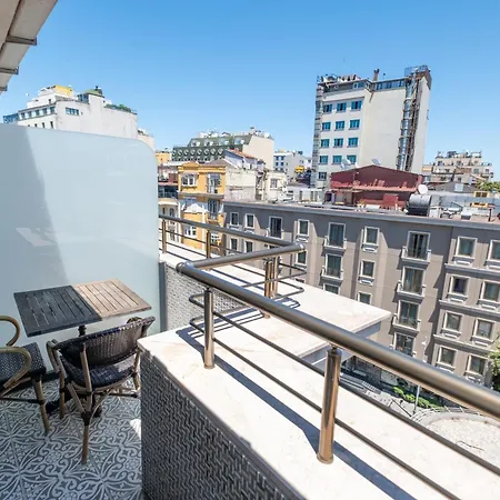 Celine Taxim Hotel 3*