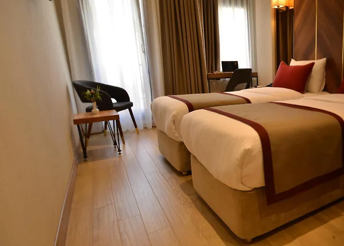 Celine Taxim Отель Стамбул