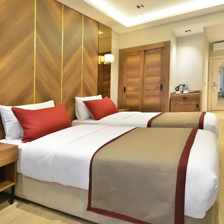 Celine Taxim Hotel 3*