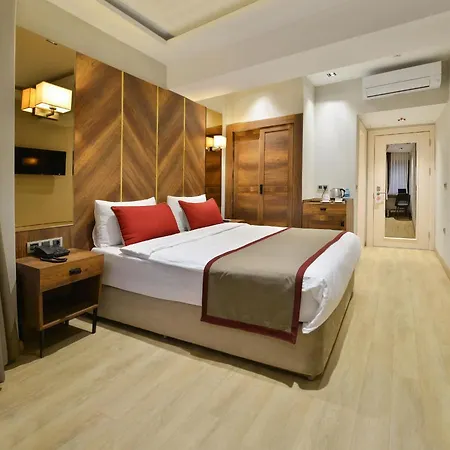 Hotell Celine Taxim 3*
