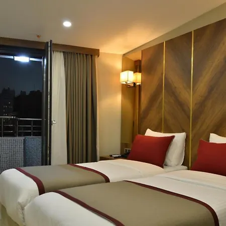 Celine Taxim Hotell Istanbul